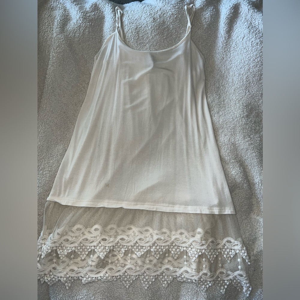 allisonjoy white dress with lace detailing size medium